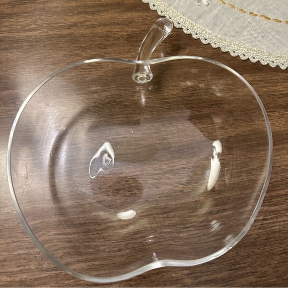 Hand Blown Clear Glass Apple Shaped Nut Bowl or Trinket Dish - Picture 5 of 8
